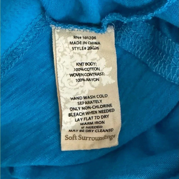 Soft Surroundings | Short Sleeve Top Mixed Media V Neck Pocket Blue EUC - Picture 7 of 7